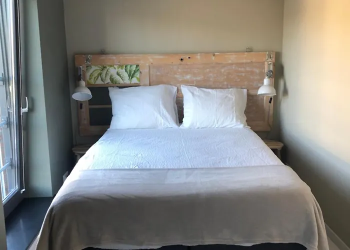 Bij Der Veer Bed and Breakfast 4*