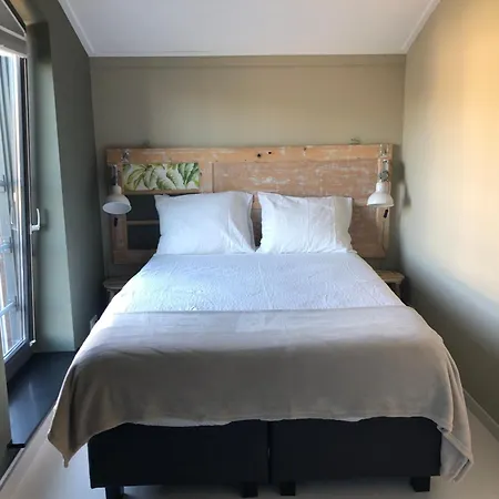 Bij Der Veer 住宿加早餐酒店 4*